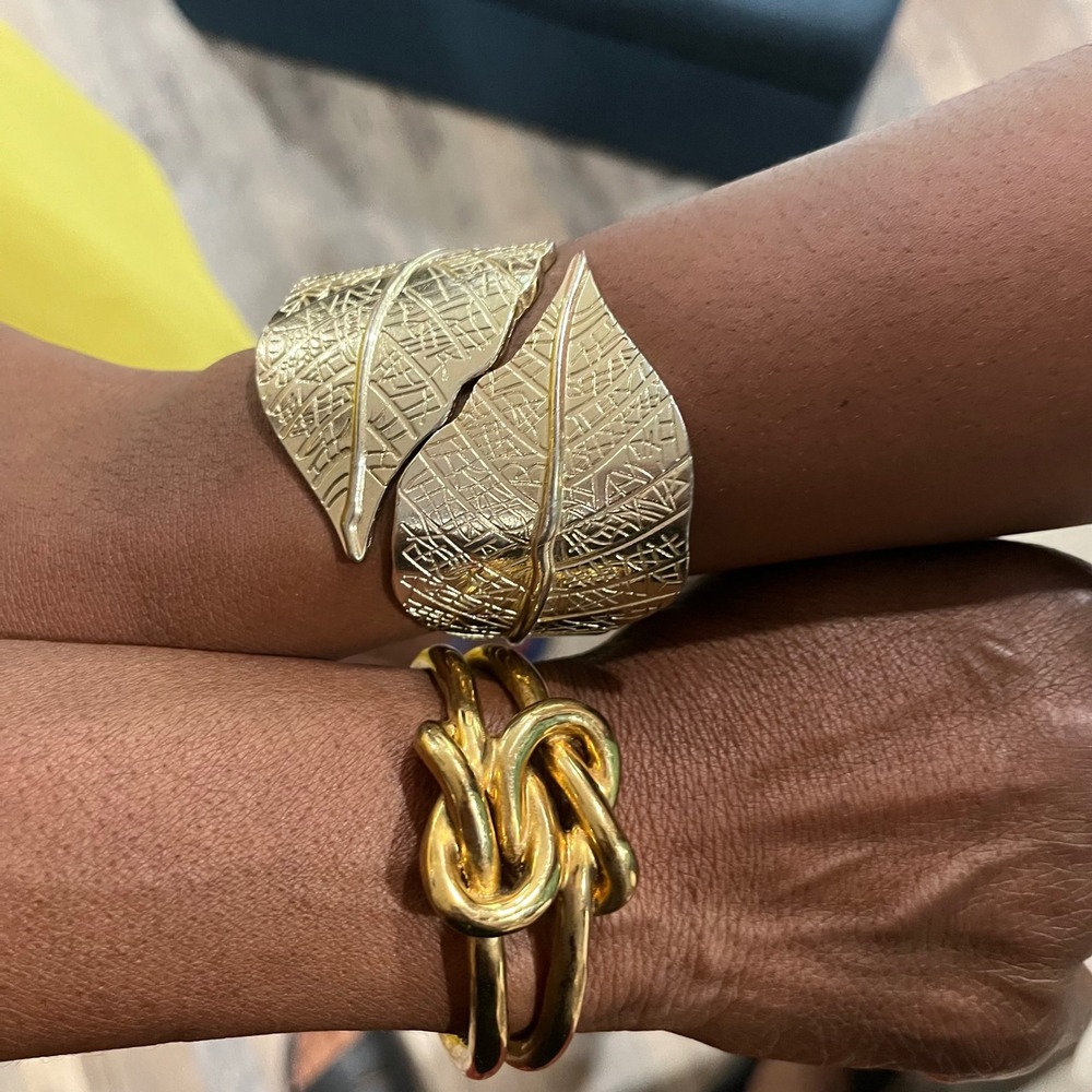 Womens Gold Tone Cuff Bracelet‎ Set Textured Leaf and Sailor Knot 2 Piece Bundle